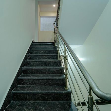 Super Hotel O M. S. Inn 巴特那 外观 照片
